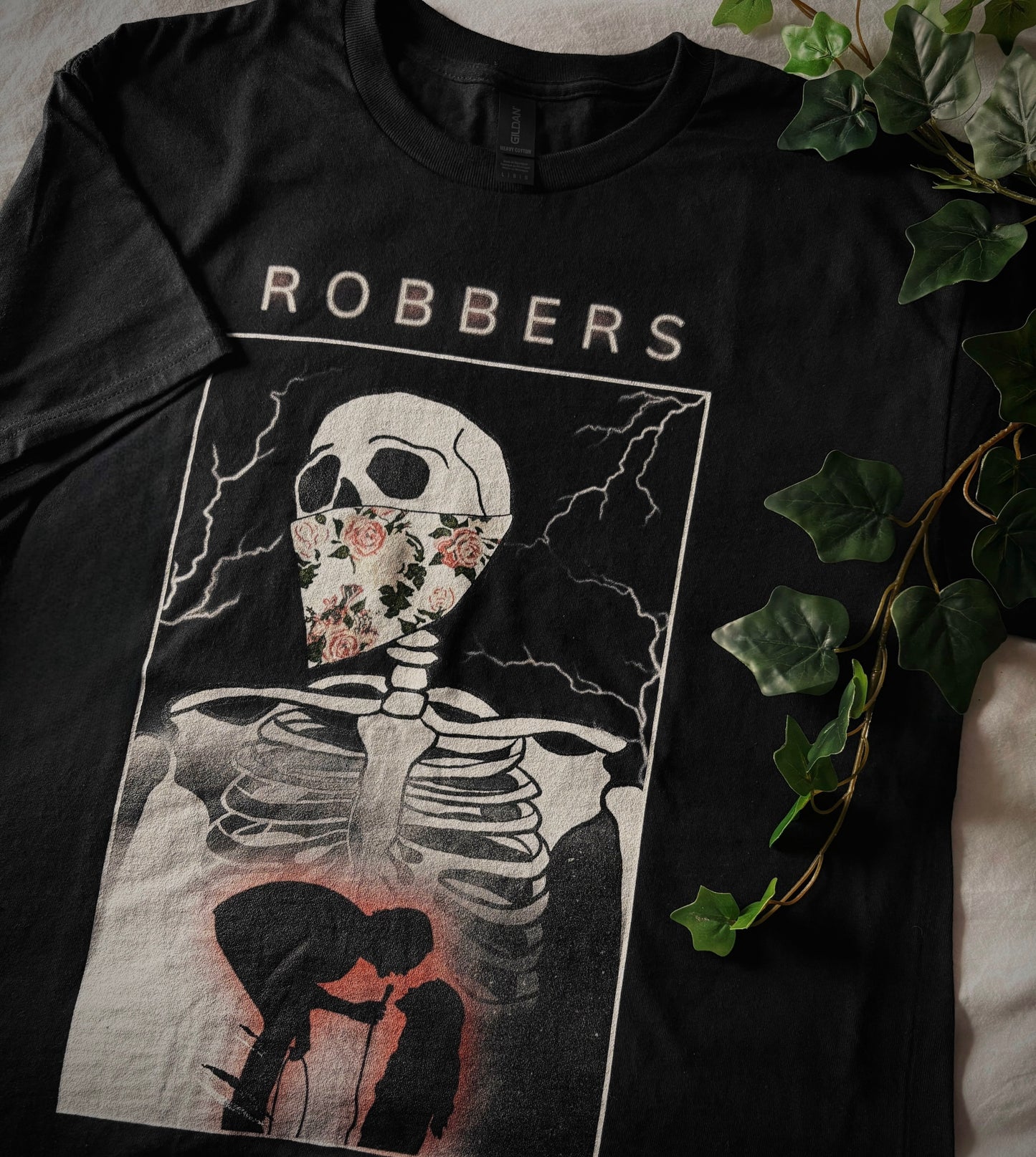 THE 1975 - ROBBERS - Skeleton Tee (3-4 week process time)