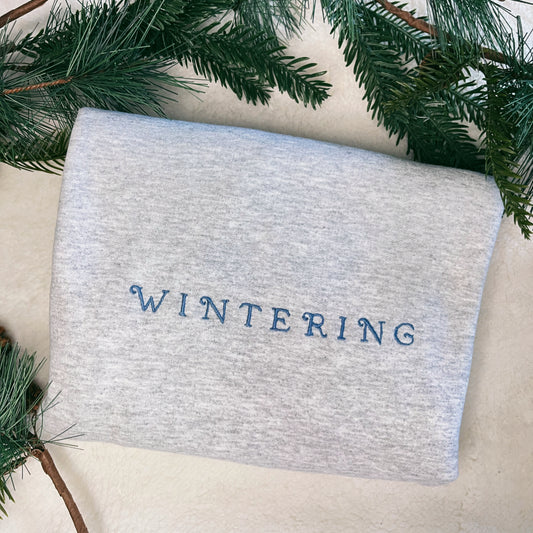 Wintering - Sweatshirt / Hoodie