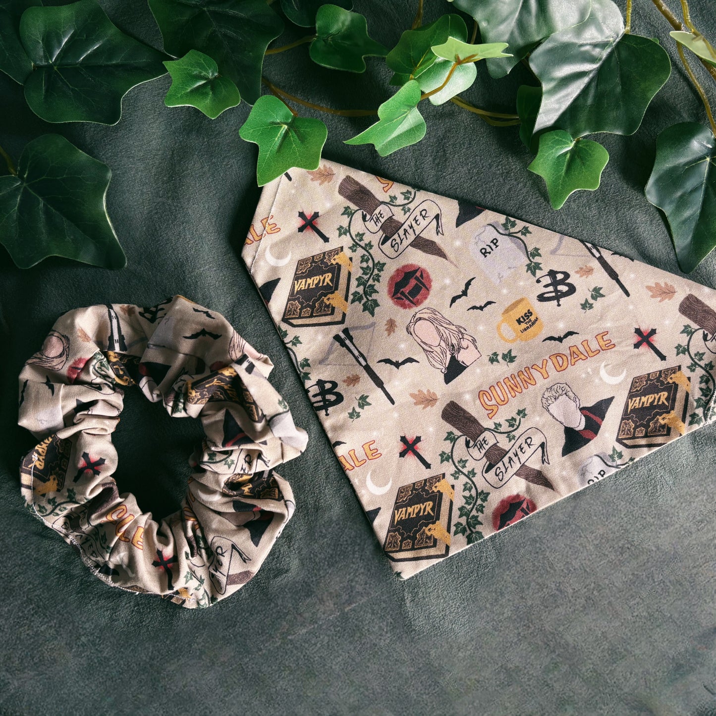 Buffy the Vampire Slayer - Pet Bandana