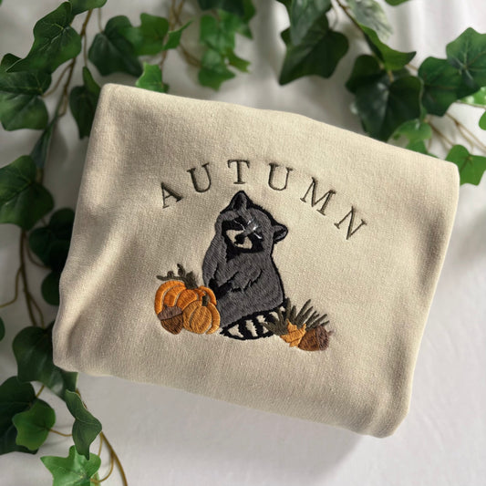 Autumn Raccoon - Sweatshirt / Hoodie